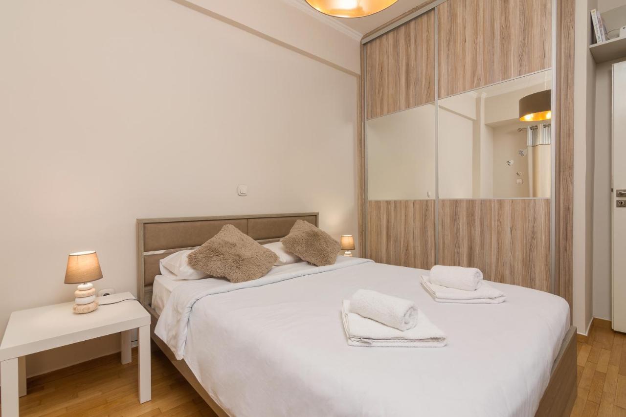 Beautiful And Spacious Apartment In Pagrati Atene Esterno foto