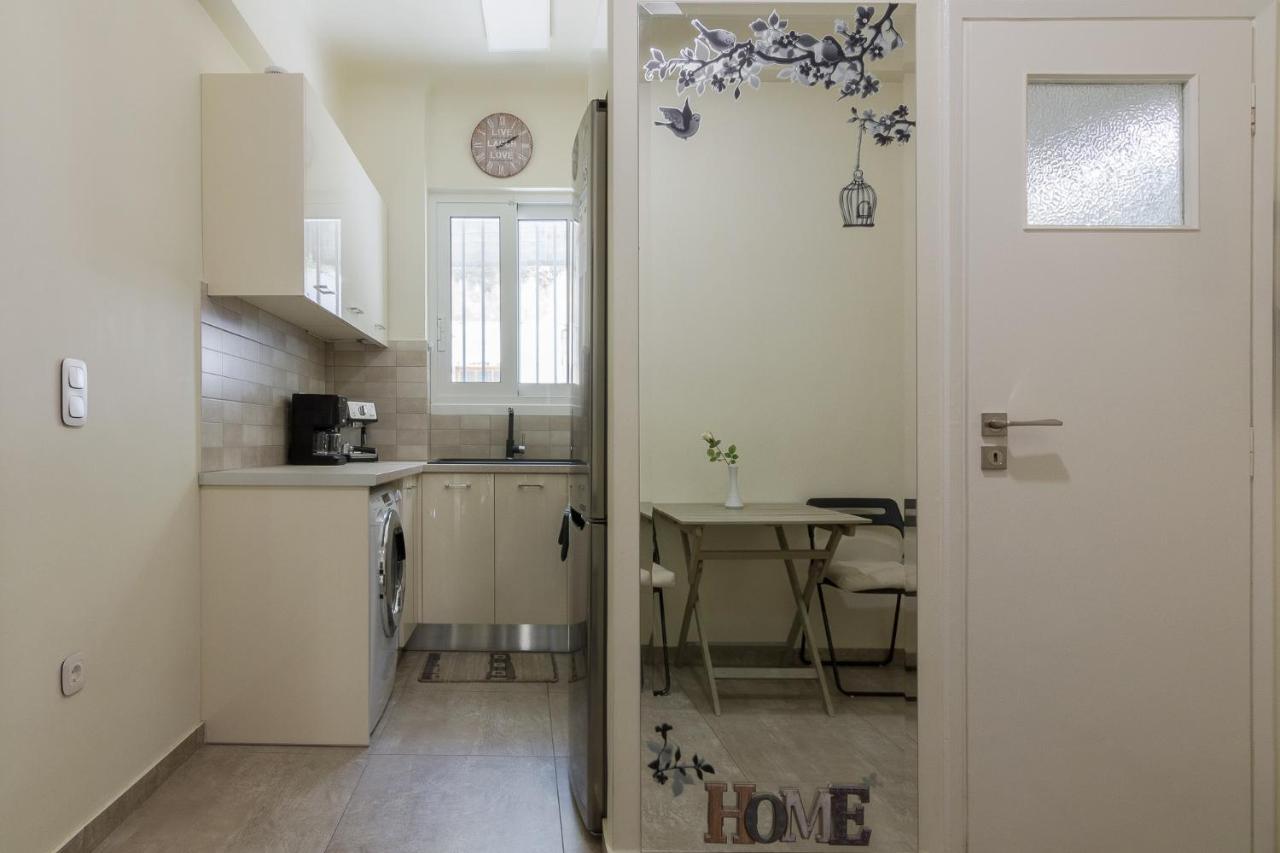 Beautiful And Spacious Apartment In Pagrati Atene Esterno foto