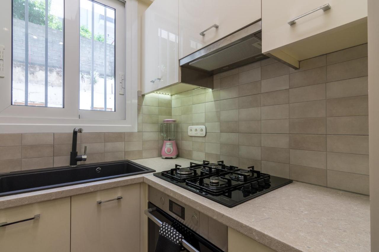 Beautiful And Spacious Apartment In Pagrati Atene Esterno foto